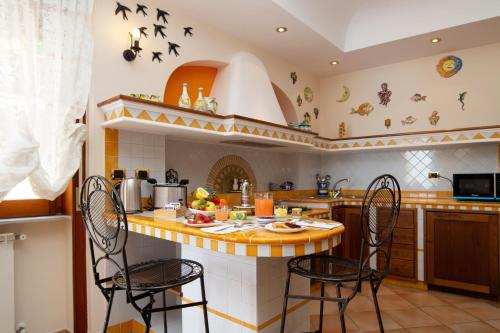 Panorama Host - Domus Amalfi Coast