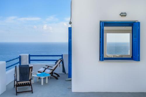 Heavenly Milos suites