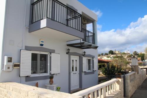 Olympias Studio "Pitsidia" chambre d'hôte Agía Triáda