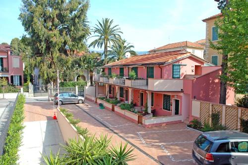 World Village Apartments - Accommodation - Diano Marina