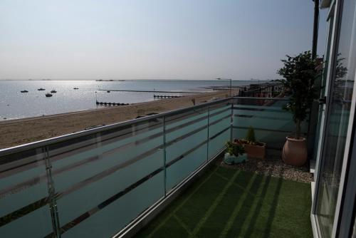 The Estuary View - Apartment - Thorpe Bay