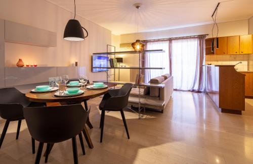 Kleio - Spacious apartment in Glyfada