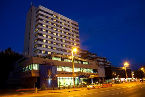 Grand Hotel - image 14