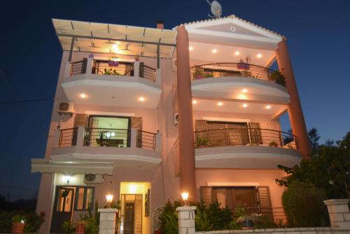  Georgias House in Lefkada