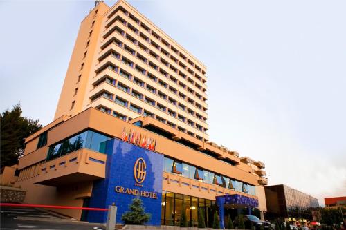 . Grand Hotel