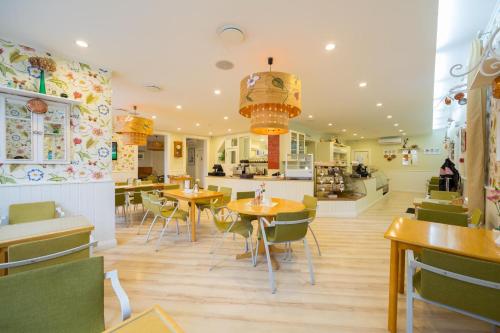 Restaurant, Rohuaia Apartments in Rakvere