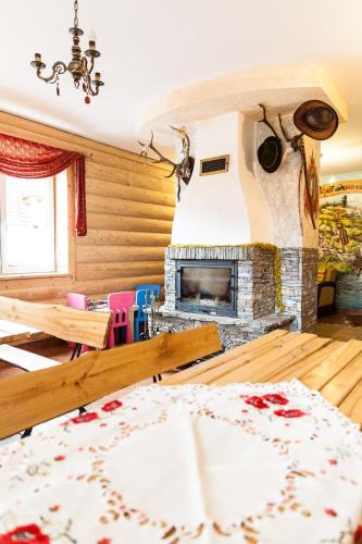 Gościniec nad Suchą Wodą z Sauną w ogrodzie (Gosciniec nad Sucha Woda z Sauna w ogrodzie) in Ciche Male