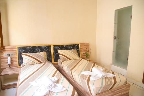 Budget Twin Room image 3