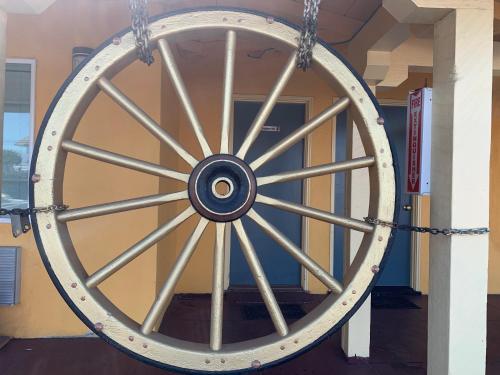 Wagon Wheel Motel