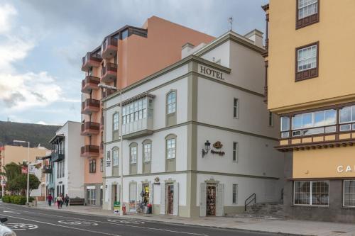 Hotel Emblemático Holiday Time - image 14