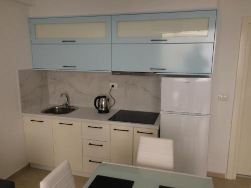 Apartments Albania - image 4