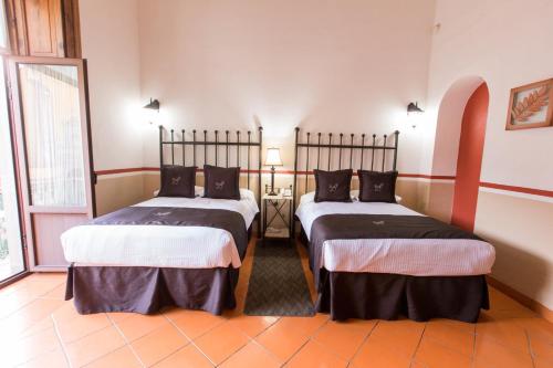 Superior Double Room with University view image 10