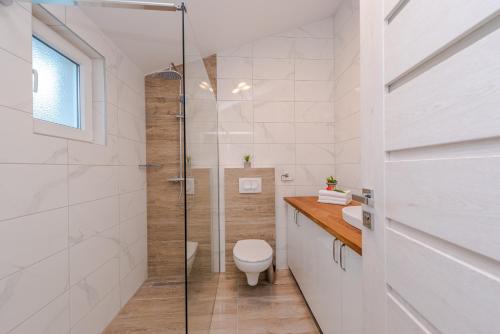 Bozi, luxury house with jacuzzi