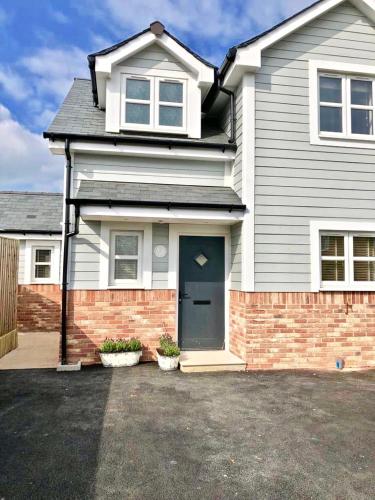 Lavender Lodge, brand new with hot tub hire gîte à louer Sandown