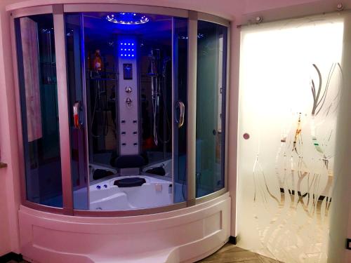 Deluxe Suite with Spa Bath