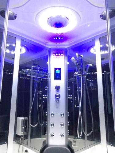 King Suite with Spa Bath