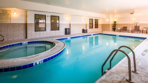 Best Western Plus Seminole Hotel & Suites