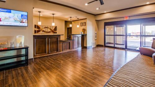 Фойє, Best Western Plus Seminole Hotel & Suites in Seminole (TX)