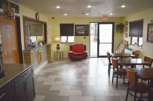 Super 8 by Wyndham Newport News/Jefferson Ave. in Newport News, USA