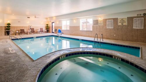 Best Western Plus Seminole Hotel & Suites