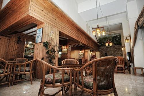 大厅, 艾利索酒店 (Elysso Hotel) in 拉纳卡