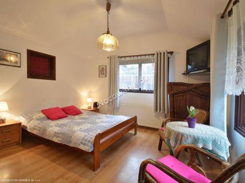 1 queen bed