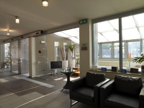 Hotel Montini Linate Airport - image 3