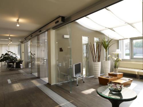 Hotel Montini Linate Airport - main image
