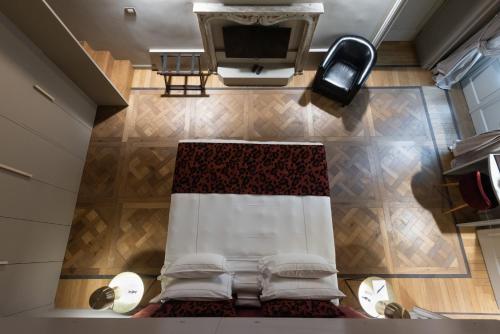 Palazzo Del Carretto-Art Apartments - image 8