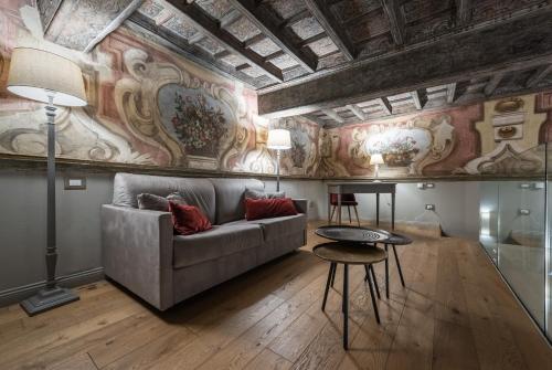 Palazzo Del Carretto-Art Apartments - image 7