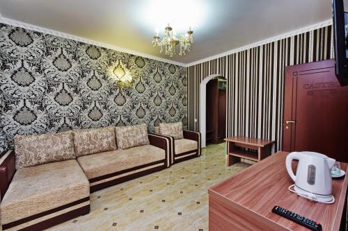 Kastro - image 2