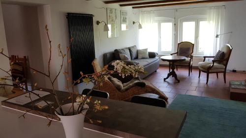 Gut Belgerhof Steinbach Ferienwohnung 8.5km von Neuer Weg entfernt