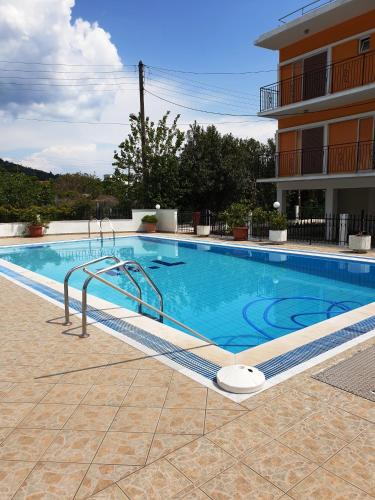  Marilena Apartments & Studios, Pension in Ýpsos