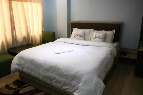 Standard Double Room image 4