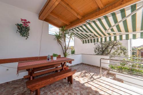  Holiday Apartment Magnolia in Zadar