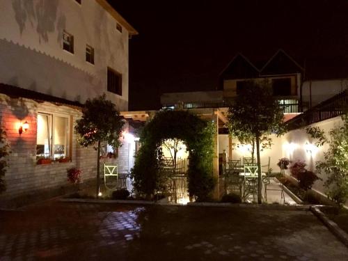 ทัศนียภาพ, Hotel Akropoli in ลาปราเก