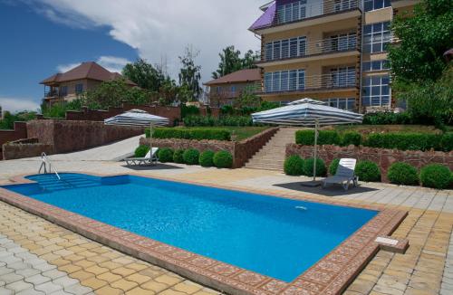 Peldbaseins, Azure Sport Resort in Bulan Sogottuu
