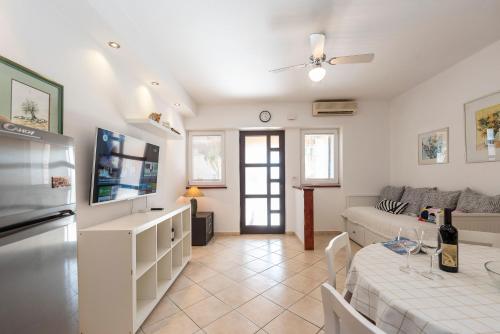  Holiday Apartment Magnolia in Zadar