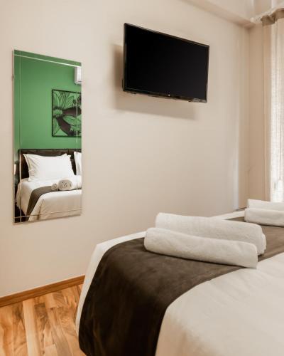 Monastiraki Urban Apartments - image 9
