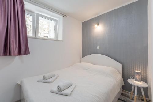 Apartment 3M