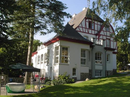 Waldhotel Forsthaus Remstecken - image 4