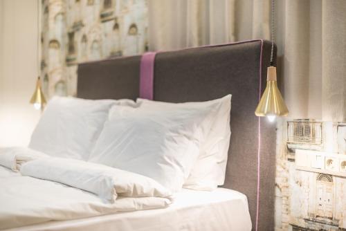 Athens Lights - image 8