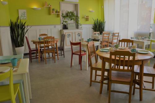 บริการและสิ่งอำนวยความสะดวก, Hotel de la Colombiere in ชาลง-ซูร์-โซน