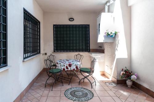 Mons Aureus Resort, Рим (фото 7)