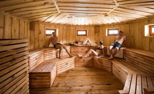 Sauna, Atostogu Parkas Hotel in Zibininkai