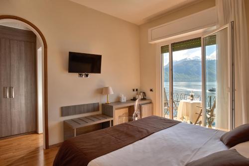 Double or twin room, lake view