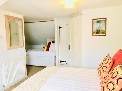 Rowantreebank Bed and Breakfast - image 3