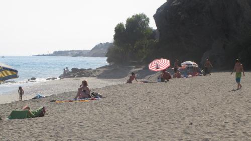 Hostal Avalon - image 6