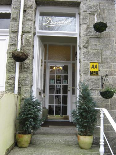 Dunedin Guest House - image 8