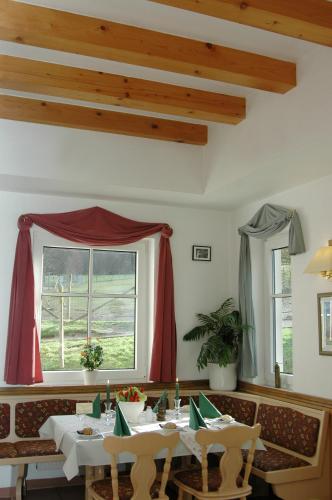 Waldhotel Forsthaus Remstecken - image 13